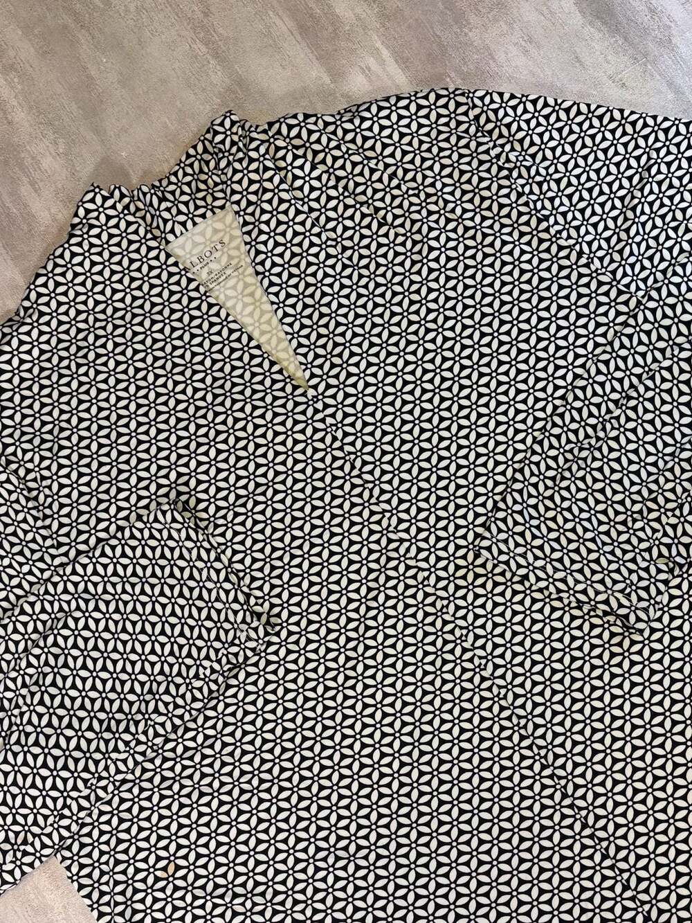 Talbots Plus Size 3X Black and White Geometric Print Mock Neck Long Sleeve Top